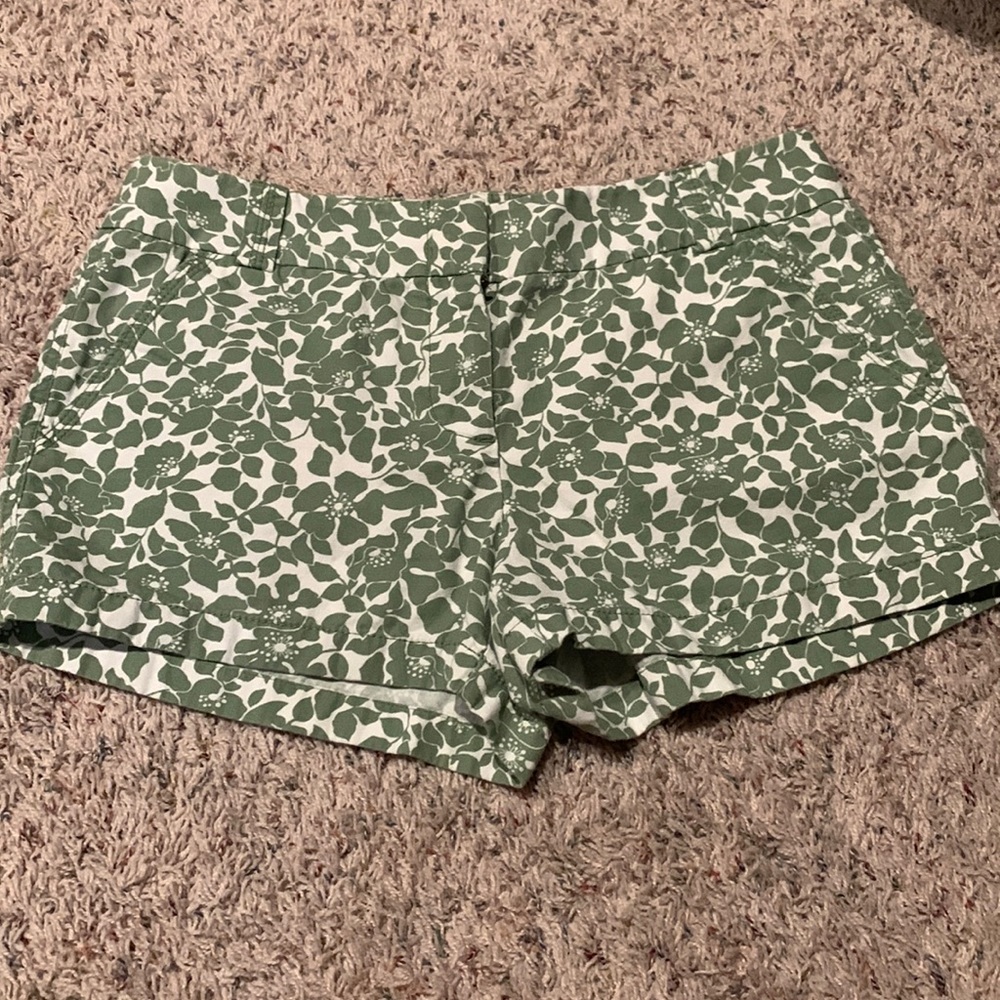 Crew city fit shorts